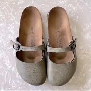 RARE Birkis Birkenstock Womens Maria Mary Jane Olive Green Sandals